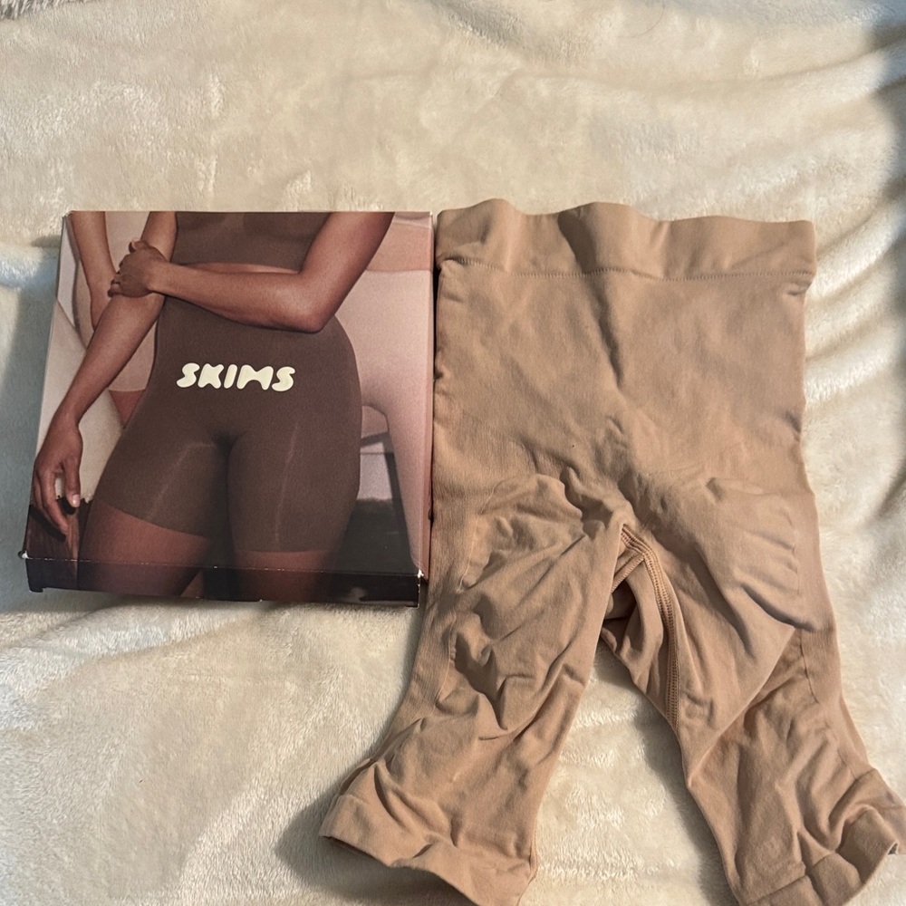 SKIMS Nude Seamless Shapewear
